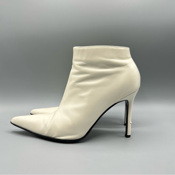 Colin Stuart Size 8 Off-White Pointed Toe Booties - Picture 1 of 7